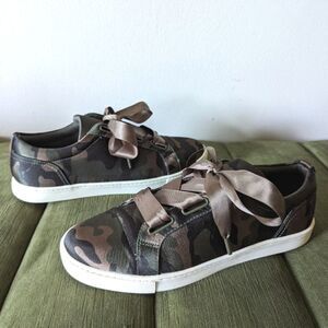 Aldo Camo Shoes Sneakers 7.5